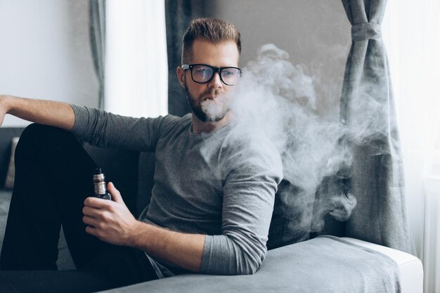 Vaping eliquid from an electronic cigarette