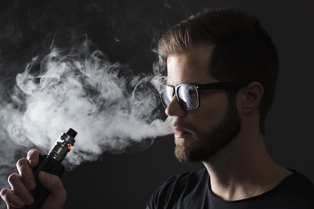 Vaping eliquid from an electronic cigarette