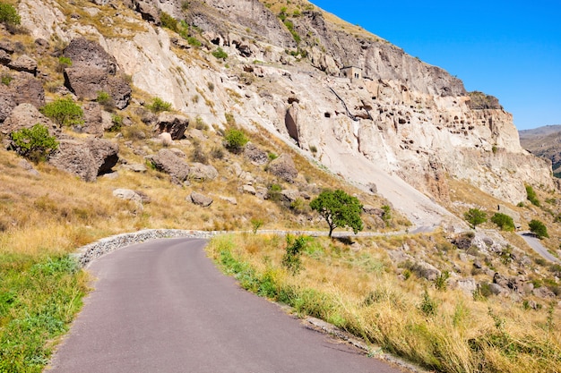 Photo vardzia cave monastery