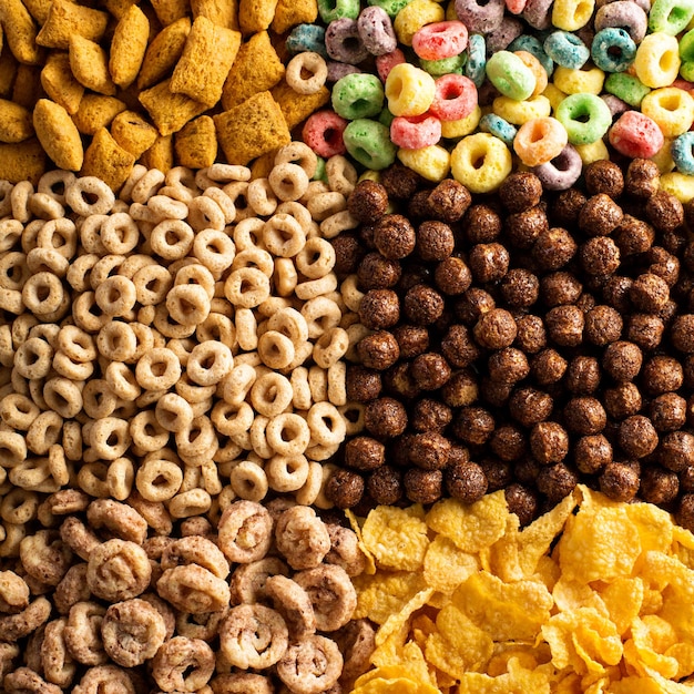 Photo variety of cold cereals overhead