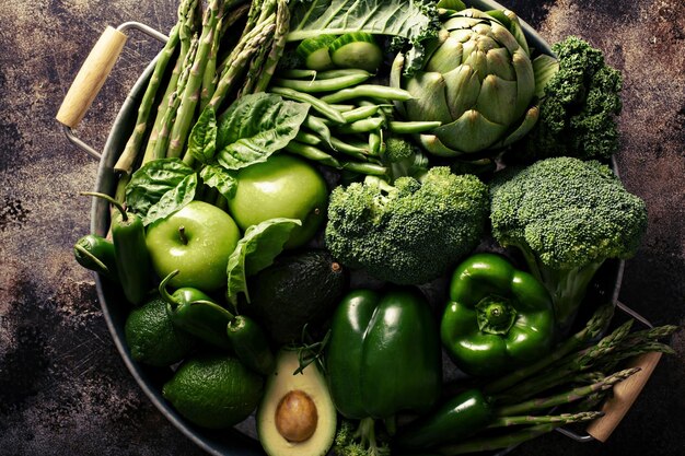 Foto varietà di verdure e frutta verdi