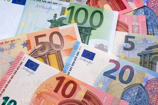 Photo various different euros background