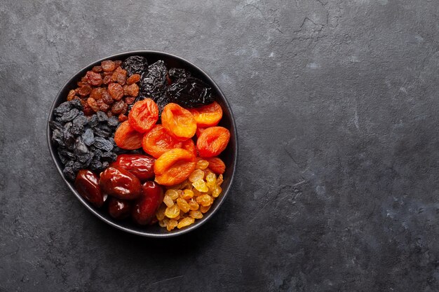 Photo various dried fruits and nuts