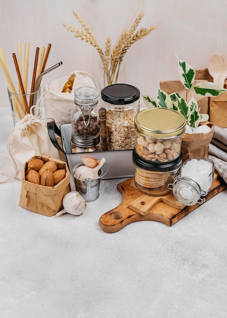 Foto alta vista di vari ingredienti alimentari crudi