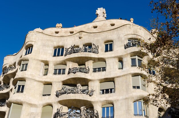 Various view de la pedrera - casa mila a barcelona