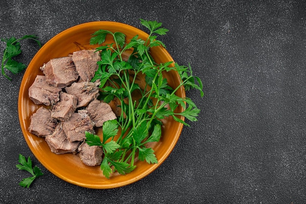 Foto varkenstaal gekookt vlees vers heerlijk gezond eten koken aperitief maaltijd eten snack