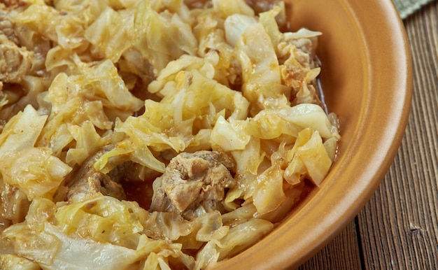 Varza calita cu carne - Romanian dish, cabbage with pork