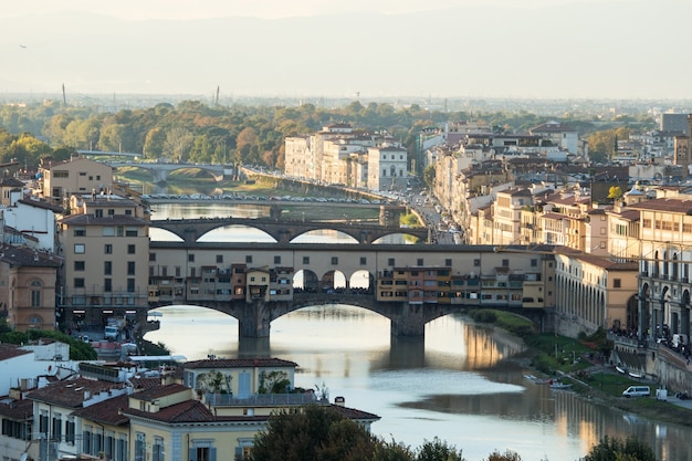 Vecchio brug Florence Italië in de middag.