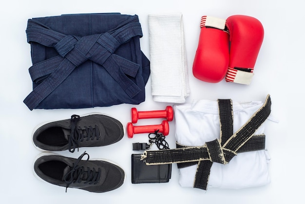 Vechtsporten Set items en accessoires voor sport en een gezonde levensstijl Achtergrond voor karate aikido judo