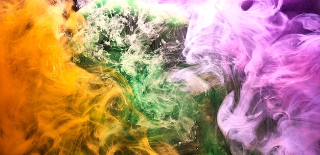 Veelkleurige heldere rook abstracte achtergrond kleurrijke mist levendige kleuren behang swirl mix verf onderwater