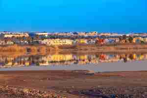 Photo vega baja del segura reflejos de torrevieja en sus lagunas