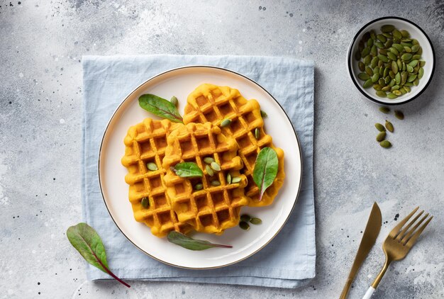 Vegan lunch plate Pumpkin spice waffles