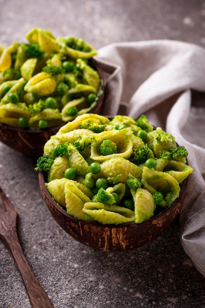 Vegan pasta with green sauce