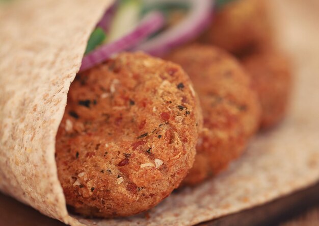 Foto falafel di verdure appena preparato per morti sani