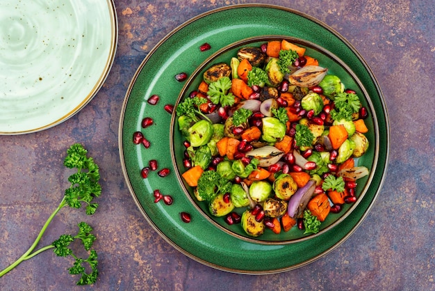 Vegetable salad with grilled vegetables