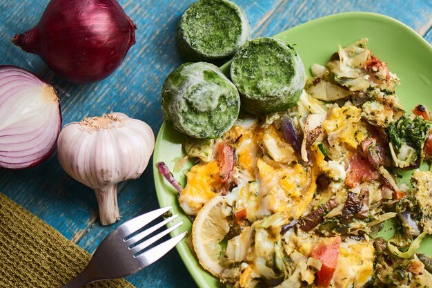 Photo vegetable scrambled eggs