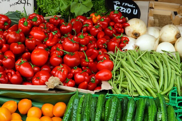 Photo vegetables at the market background