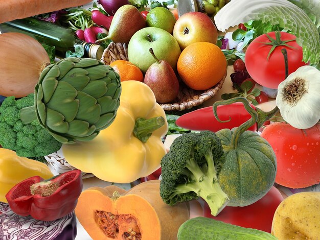野菜のパプリカ、トマト、ブロッコリー、オニオン ミックス、サーモン魚と健康食品のビタミン