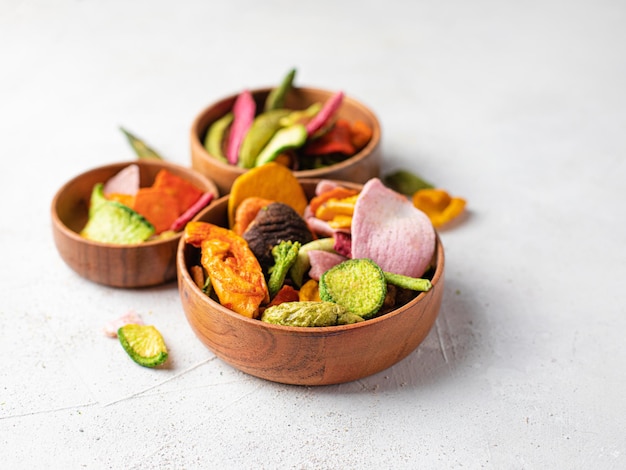 Vegetarian dehydrated fried vegetable chips in bowl