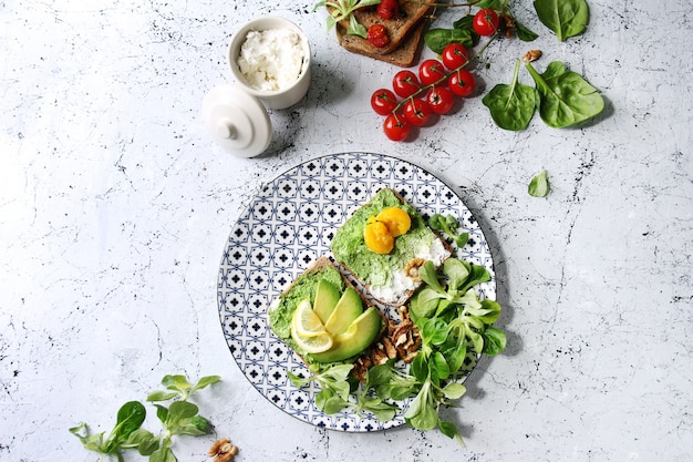 Vegetarian sandwiches with avocado