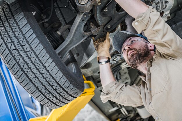 Vehicle Suspension Problem Solving by Car Mechanic