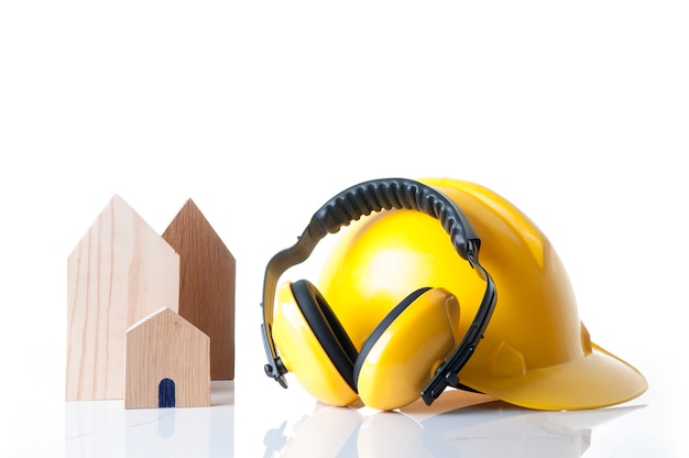 Veiligheidsmaterialen voor woning- en bouwconstructies Concept. Hulpmiddelen voor veiligheid van huisbouwers.