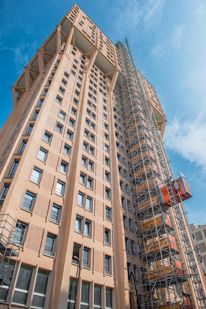 Foto la torre velasca di milano