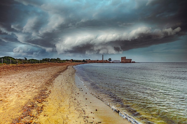 Vendicaristrand en kust in sicilië.