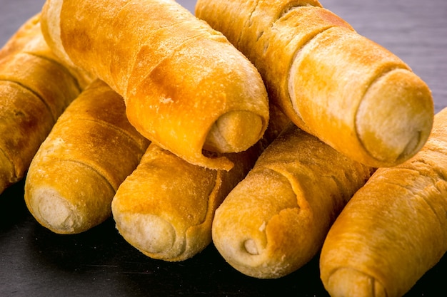 Venezuelan style cheese fingers