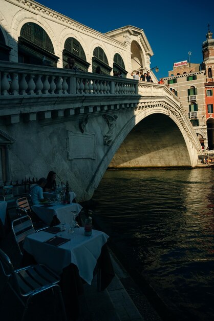 Foto venezia italia nov 2021 ponte di rialto e gran canale