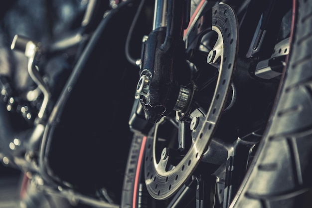 Foto sistemi di sicurezza per la guida del freno a disco ventilato della ruota anteriore del motociclo