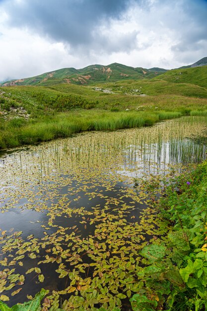 Verbazingwekkende foto's van het meer en berglandschappen. Savsat, Artvin - Turkije