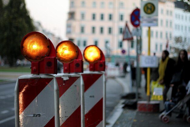 Verkeersbord op een stadsstraat