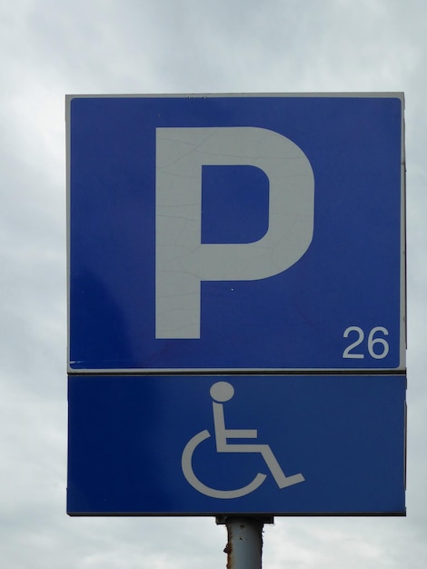 Verkeersbord - parkeren voor gehandicapten