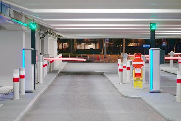 Verlaat de ondergrondse parkeergarage