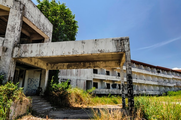 Verlaten en vervallen gebouwen