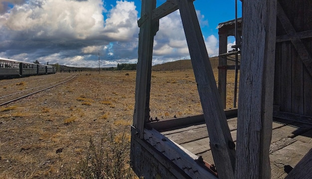 Verlaten wagen van de oude Patagonische express La Trochita