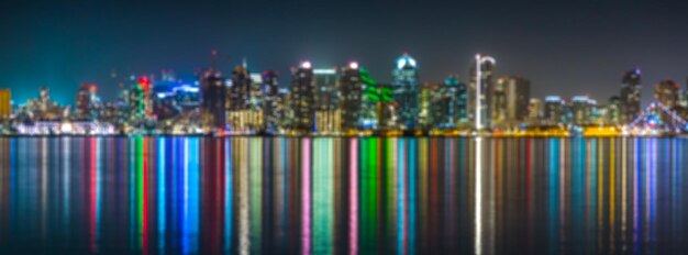 Foto verlichte gebouwen in de stad's nachts