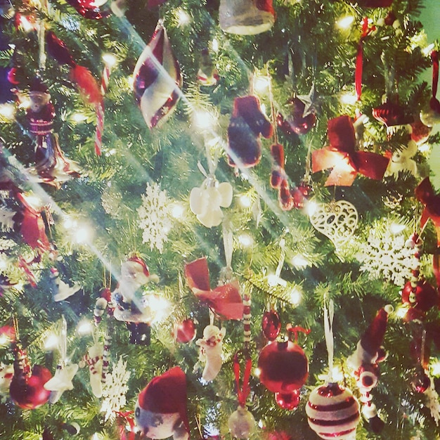 Foto verlichte kerstboom