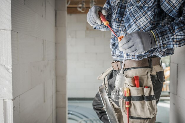 Verlichtingsinstallatie in nieuw gebouw