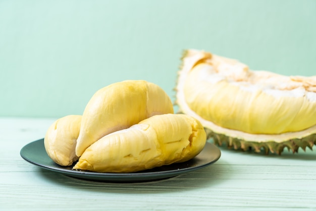 Vers durian fruit