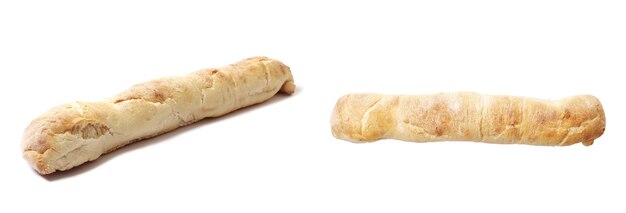 Vers Frans stokbrood geïsoleerd op een witte achtergrond