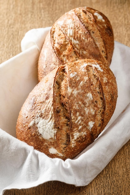 Vers gebakken brood op een markt