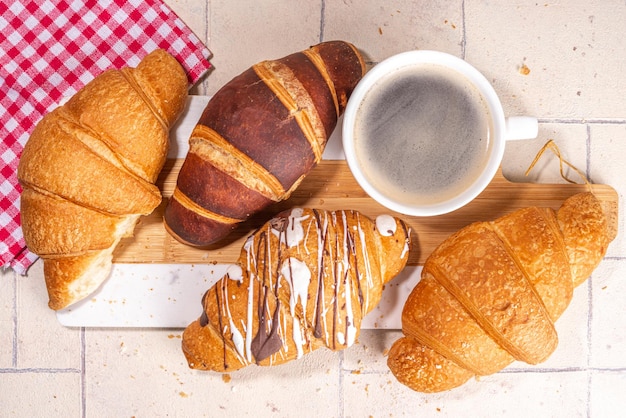 Vers gebakken croissant