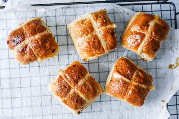 Vers gebakken hot cross buns