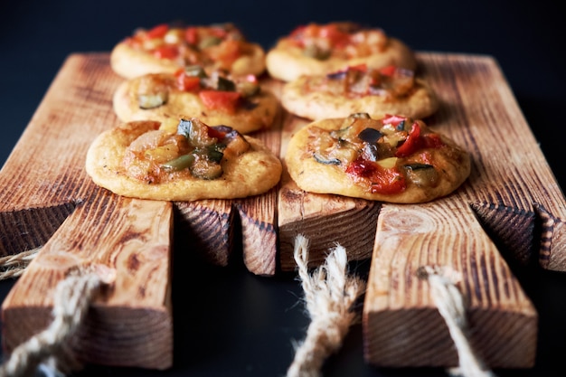 Vers gebakken mini-pizza's