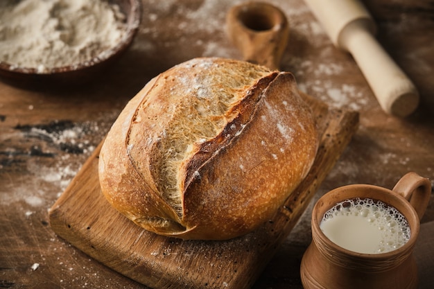 Vers gebakken traditioneel brood.