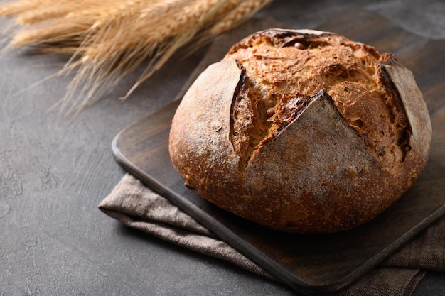 Vers gebakken volkorenbrood