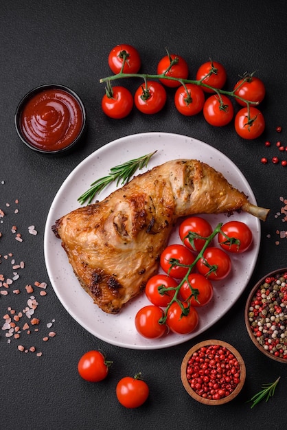 Vers gegrilde kippenbout met zoute specerijen en kruiden