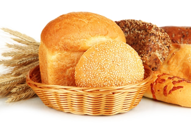 Verscheidenheid van brood geïsoleerd op wit
